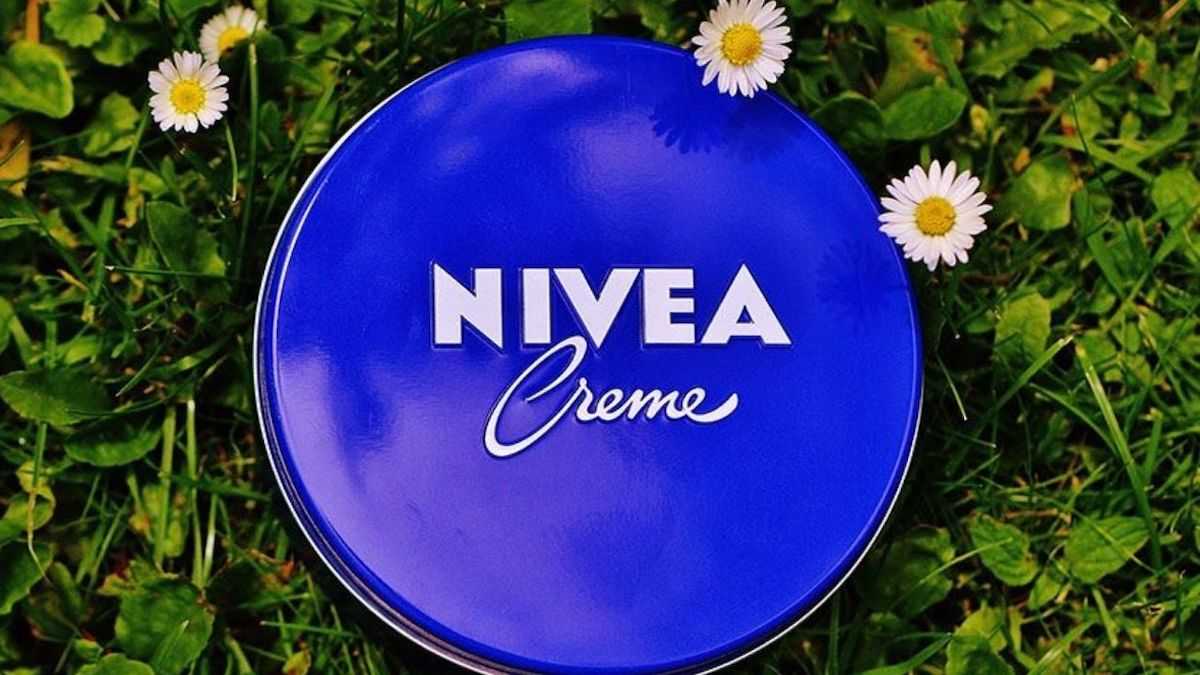 Nivea : Ces utilisation inconnues de cette crème, vous allez être étonnés !