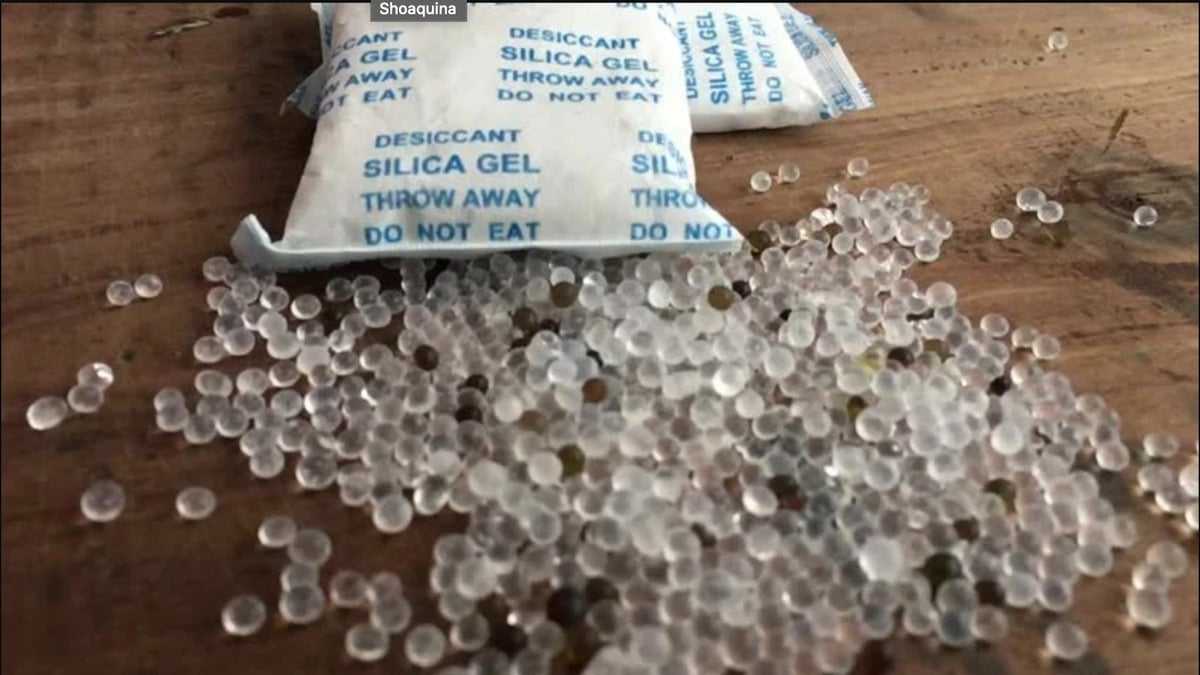Les sachets de gel de silice : Voici pourquoi vous devez garder impérativement ces petits sachets !