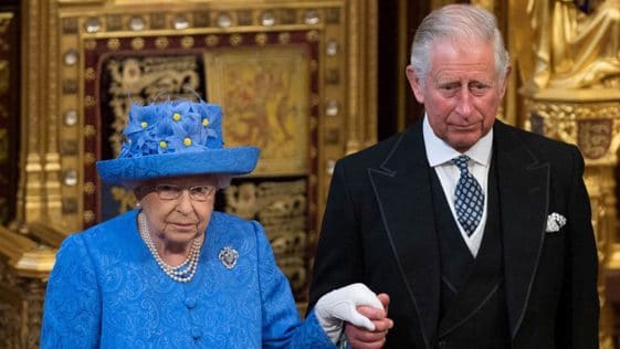 Elizabeth II furieuse contre le prince Charles: Ce comportement qu’elle ne digère vraiment pas!