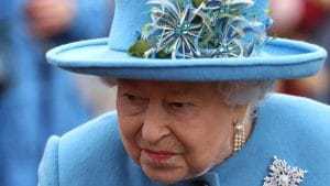 Elizabeth II et le prince Charles sont outrés, Harry aurait menti à la couronne