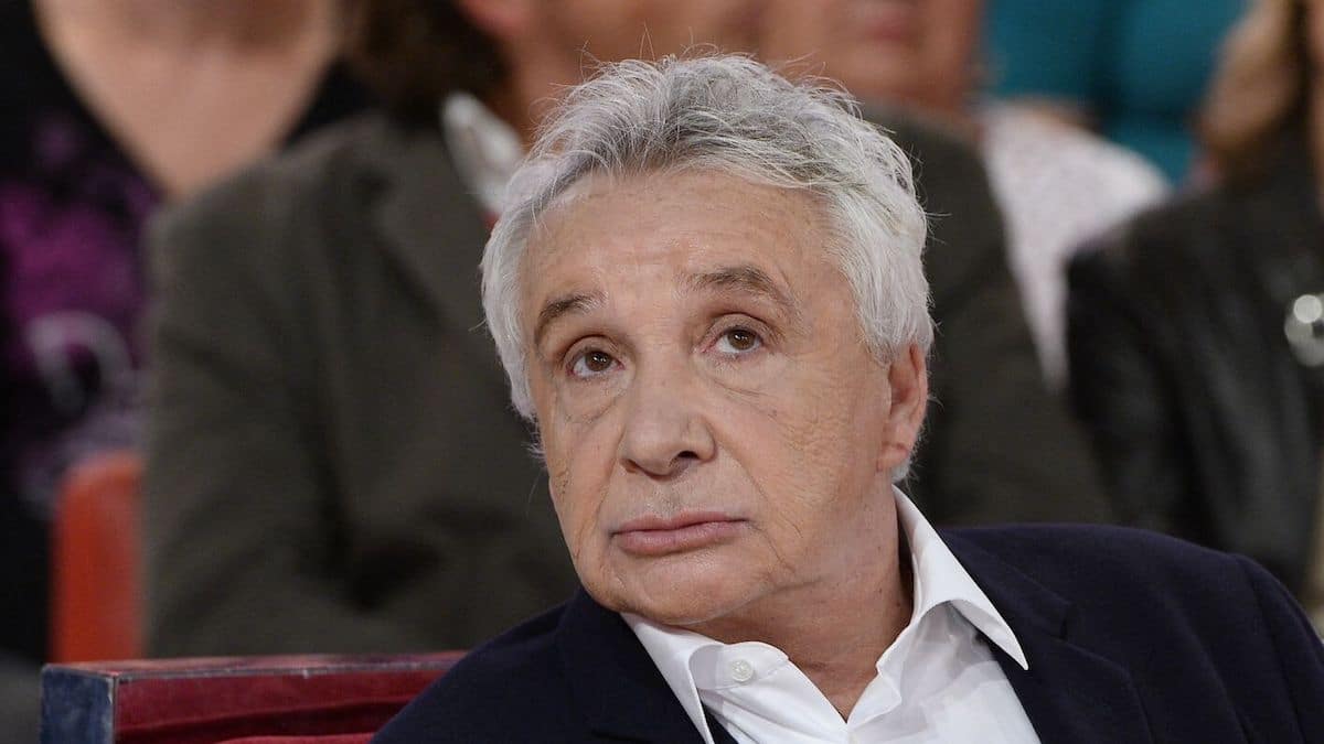 Michel Sardou fait des révélations sur ses maîtresses dans Sept à Huit sur TF1