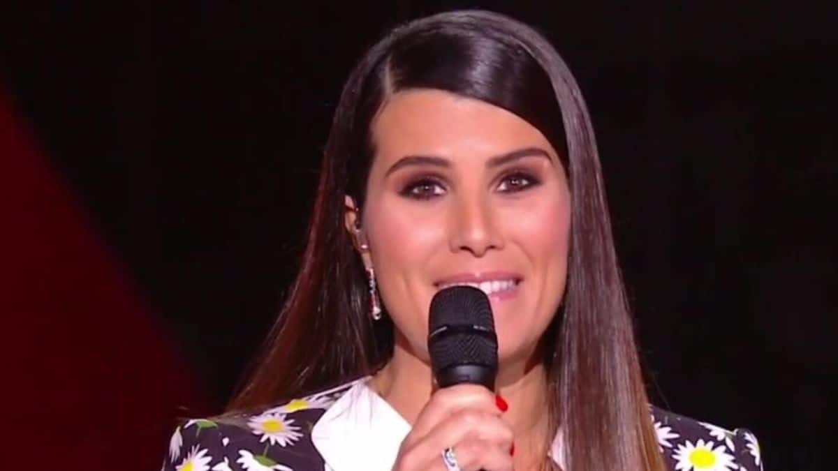 The Voice : Karine Ferri violemment dézinguée par les internautes lors de la finale
