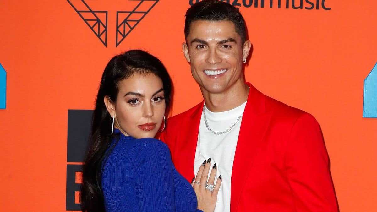 Cristiano Ronaldo: Sa compagne, Georgina Rodriguez, s’affiche dans une robe époustouflante qui épouse ses formes comme jamais