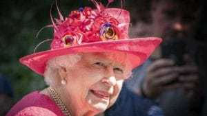 Elizabeth II furieuse et choquée : ses plans funéraires sont divulgués dans la presse, à la recherche du coupable