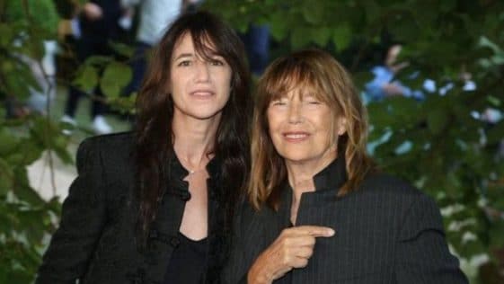 Jane Birkin, tout comme Charlotte Gainsbourg, a été victime d'un AVC, un nouveau coup dur pour la famille Gainsbourg