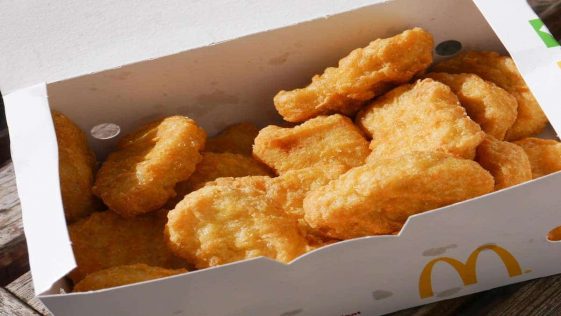 McDonald's : l'étonnante composition des nuggets choque les consommateurs