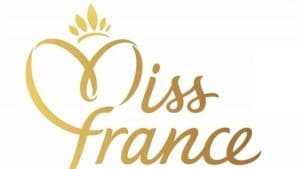 Une ancienne Miss France, sous le choc, raconte son agression par "une quinzaine de jeunes gars"