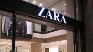 Zara : que signifient les formes géométriques dessinées sur les étiquettes ?