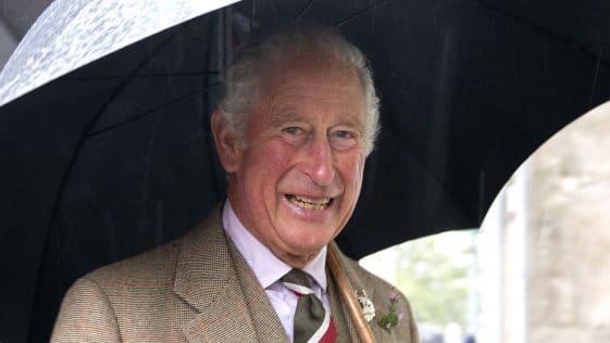 Prince Charles : une fois roi, il donnera une énorme somme d’argent au Prince William, mais pas au Prince Harry !