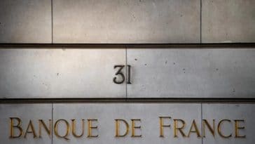 Attention, info : la Banque de France alerte sur un risque de crise financière