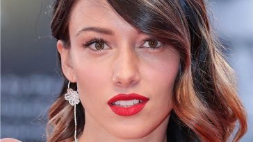 Delphine Wespiser, en pleine déprime, au plus mal : l’ex-Miss France révèle pourquoi