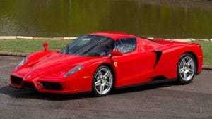 Il explose la Ferrari Enzo à 3 millions d’euros qu’il voulait acheter, ce terrible crash