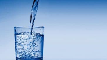 Découvrez la méthode magique du verre d’eau pour perdre du poids facilement