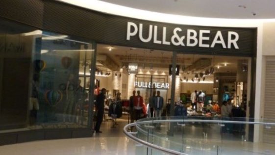 Pull & Bear : ces robes ultra-tendances à absolument avoir pour ce printemps ! Découvrez-les vite