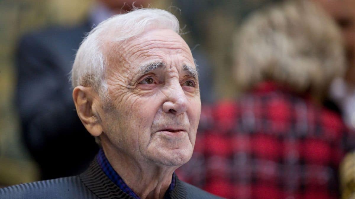 Charles Aznavour : un proche balance ses terribles excès, "La rechute avait pris la forme...”