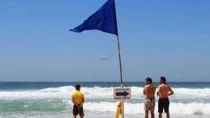 Terminé les drapeaux bleus et triangulaires sur la plage ! Voici la nouvelle signalisation