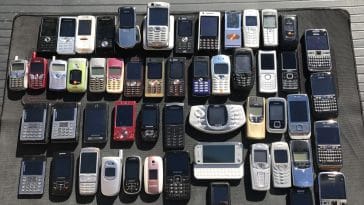Ces 4 vieux téléphones portables valent une fortune et peuvent vous rendre riche, en avez-vous un ?
