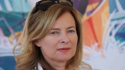 Valérie Trierweiler à Pôle Emploi : L’ex-Première dame en galère, elle lance un SOS