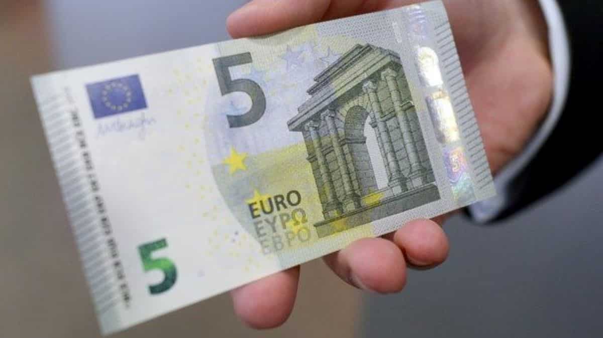 Ce billet de 5 euros vaut une fortune et peut vous rendre riche ! En avez-vous ?