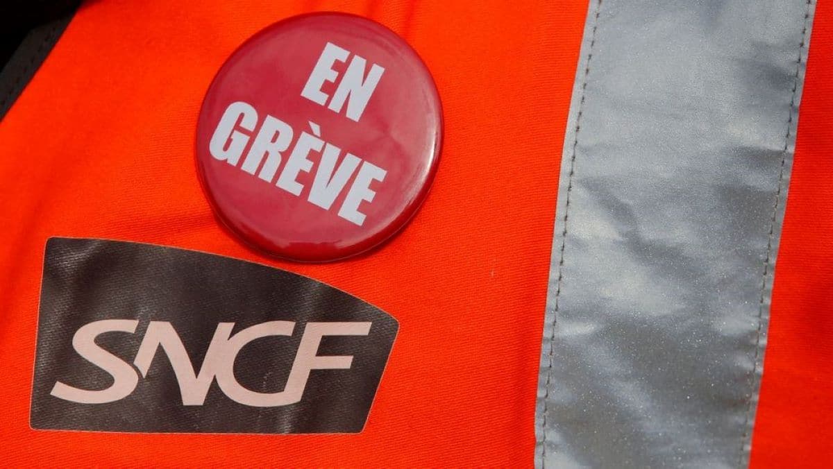 Grève SNCF : combien touche un cheminot ? un technicien de maintenance dévoile son salaire