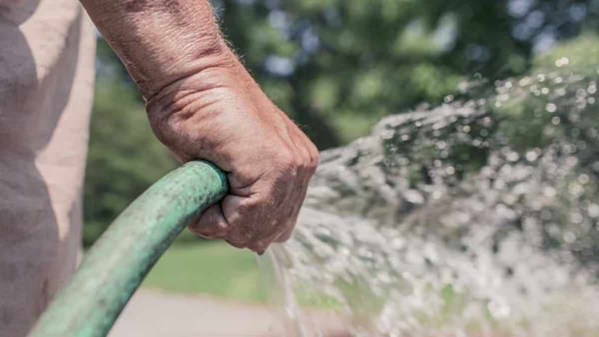 Restrictions d’eau : votre département est-il concerné ? Toutes les infos ici