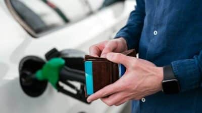 Carburants : le prix de votre plein d’essence va bientôt exploser, voici les raisons