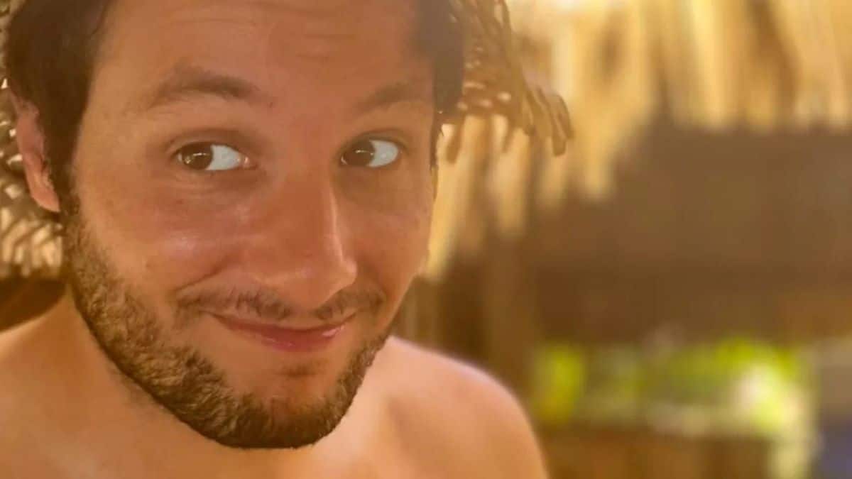 Vianney se lâche : en vacances à Bora-Bora, le chanteur apparaît en photo "bourré"