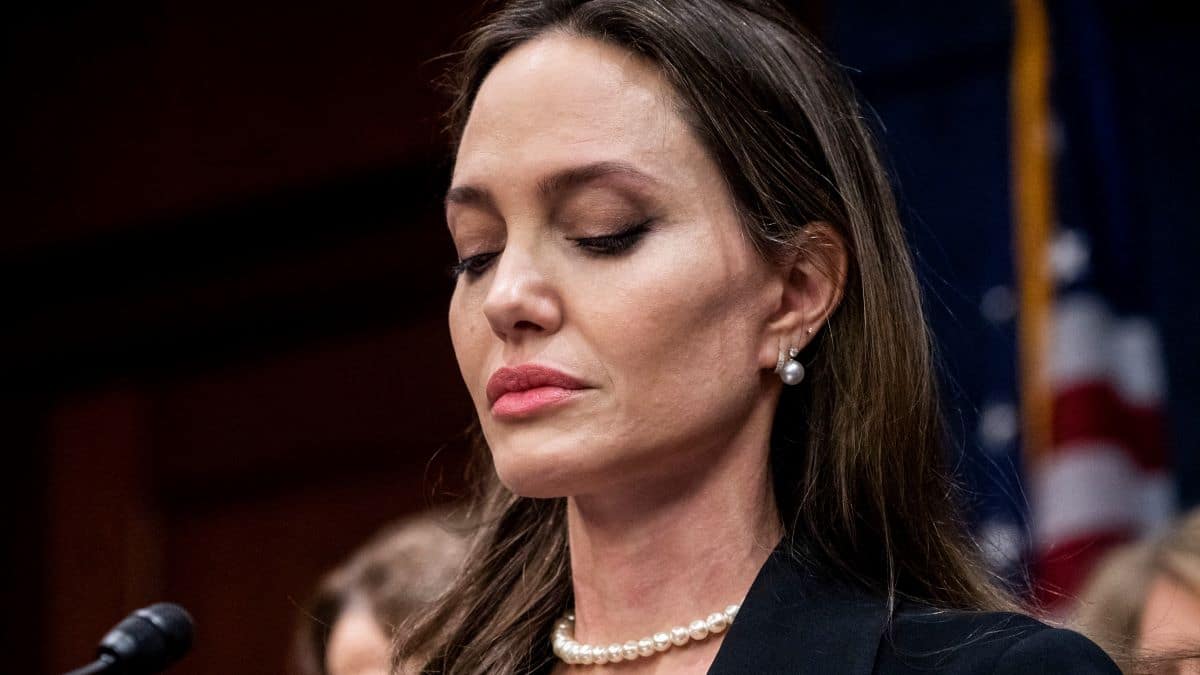Angelina Jolie accuse Brad Pitt d’avoir "étranglé un des enfants et frappé un autre", le choc