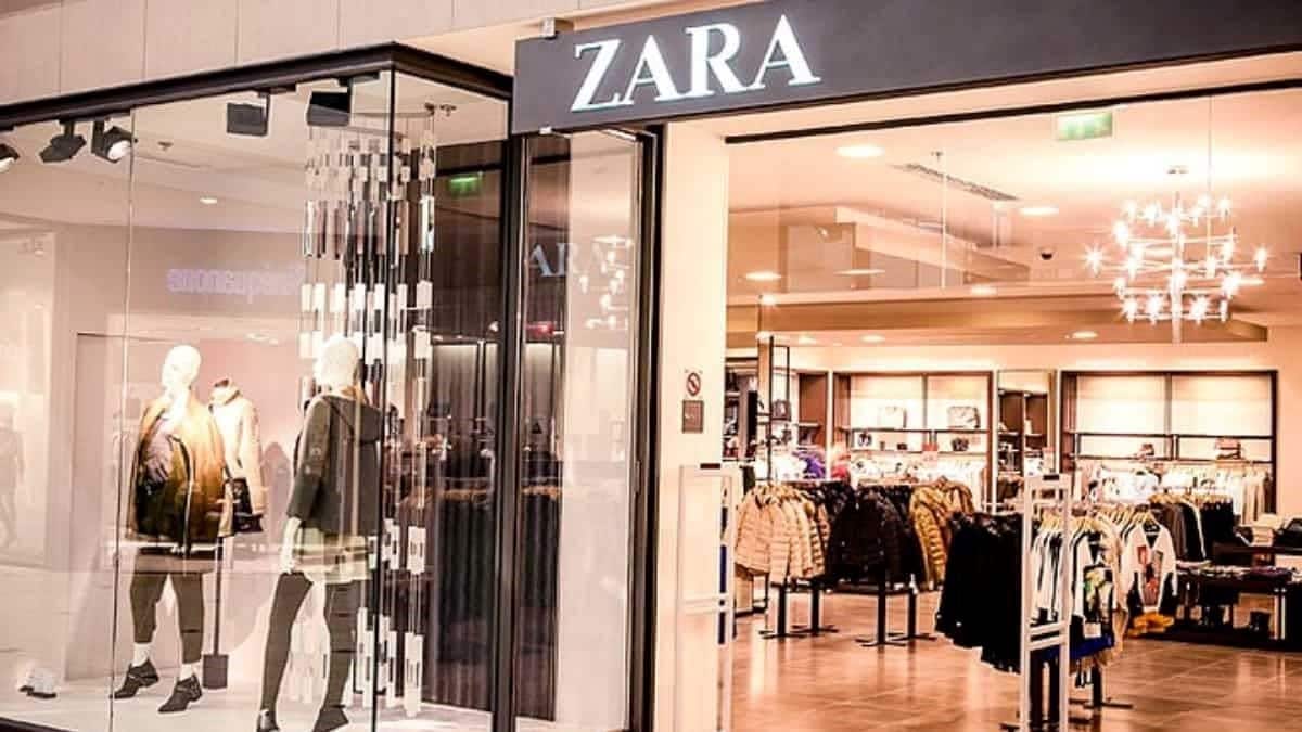 Zara : ce manteau ultra tendance cet automne fait craquer toutes les femmes !