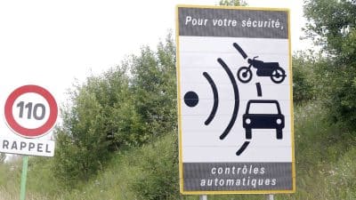 Radars : des nouveaux panneaux débarquent sur les routes de France, les voici !