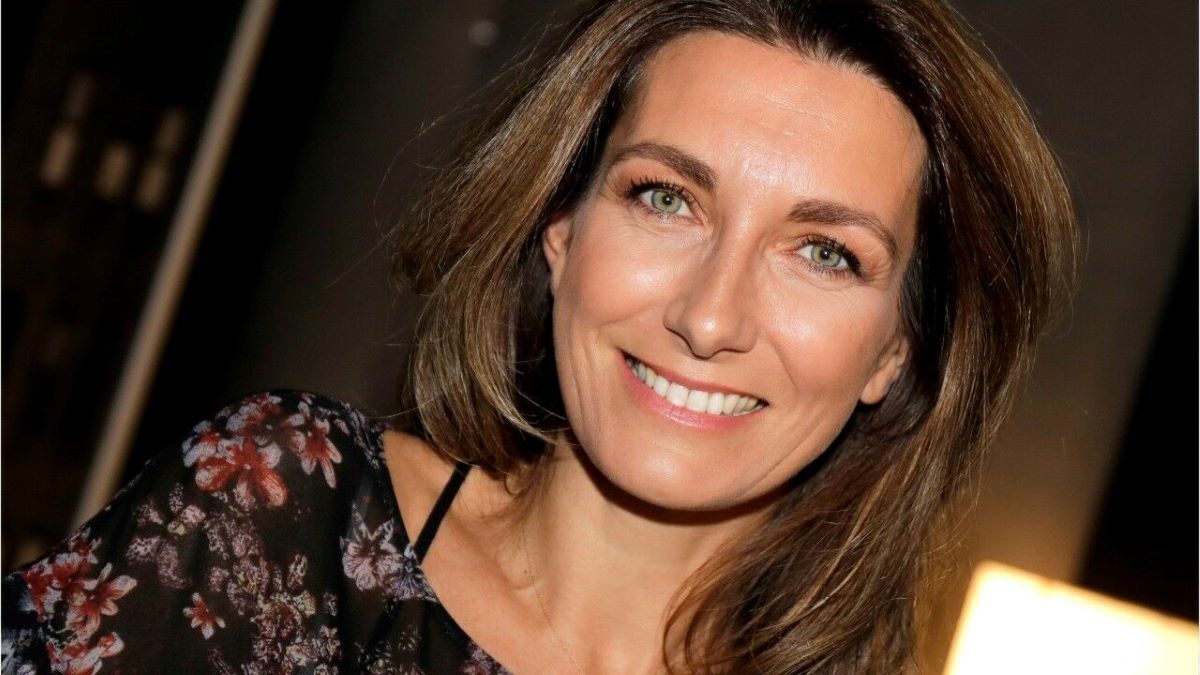Anne-Claire Coudray dévoile son étrange routine avant ses JT sur TF1