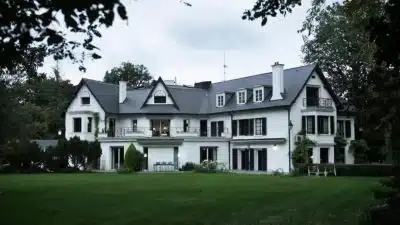 Johnny Hallyday : les clichés de sa villa luxueuse à 10,5 millions d’euros dévoilés au grand jour