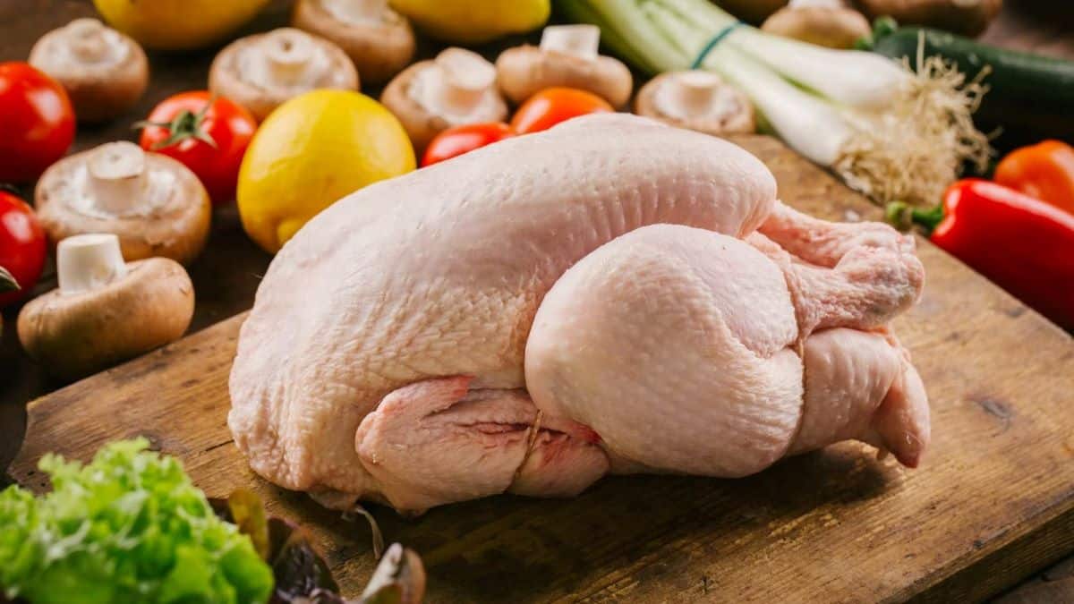 Ce poulet vendu en France fait l’objet d’un rappel produit urgent, la listeria en cause