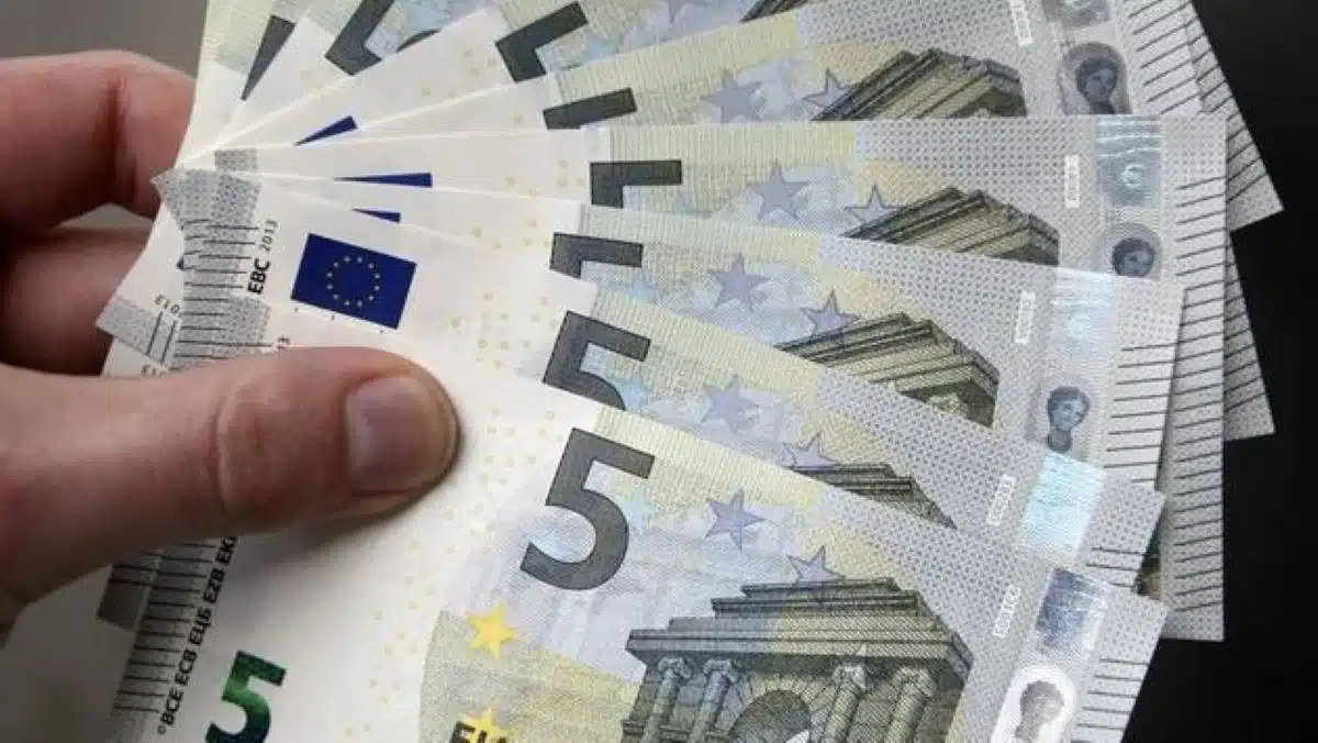 Voici comment l’astuce du billet de 5 euros vous permet de faire des économies facilement