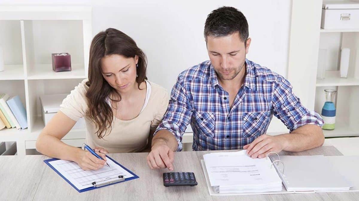 Faut-il séparer les revenus des conjoints dans le calcul de l’impôt ?