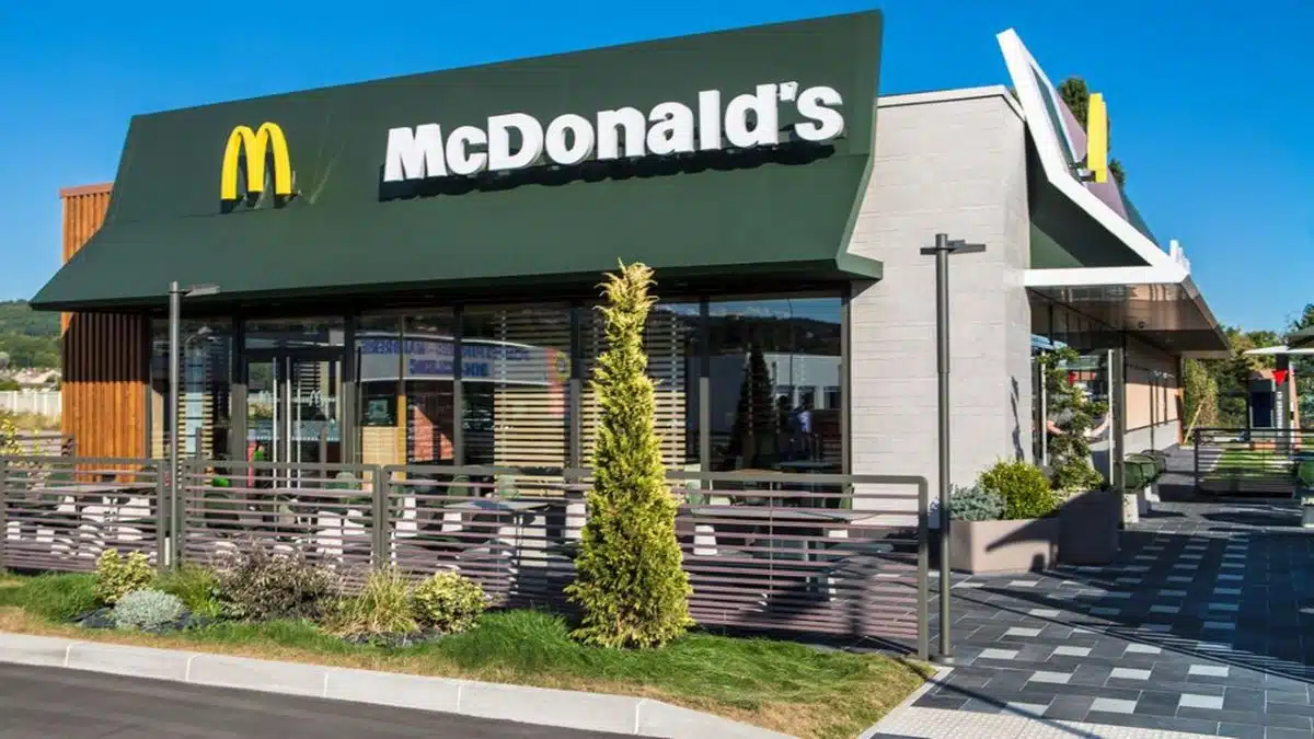 McDonald's va bientôt améliorer la recette de ses hamburgers iconiques !