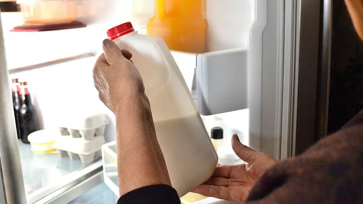 Combien de temps pouvez-vous conserver une bouteille de lait ouverte sans risque ?