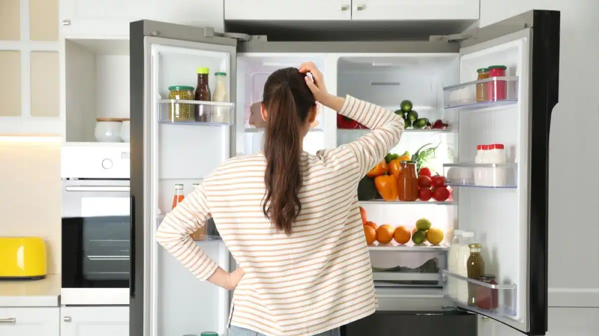 Réfrigérateur : les 4 astuces naturelles pour enfin en finir avec les mauvaises odeurs