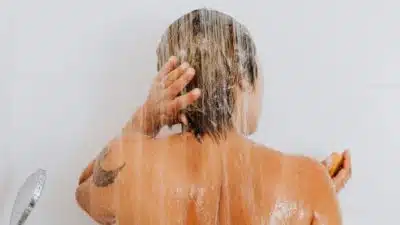 Voici la fréquence idéale pour laver vos cheveux pour préserver votre santé