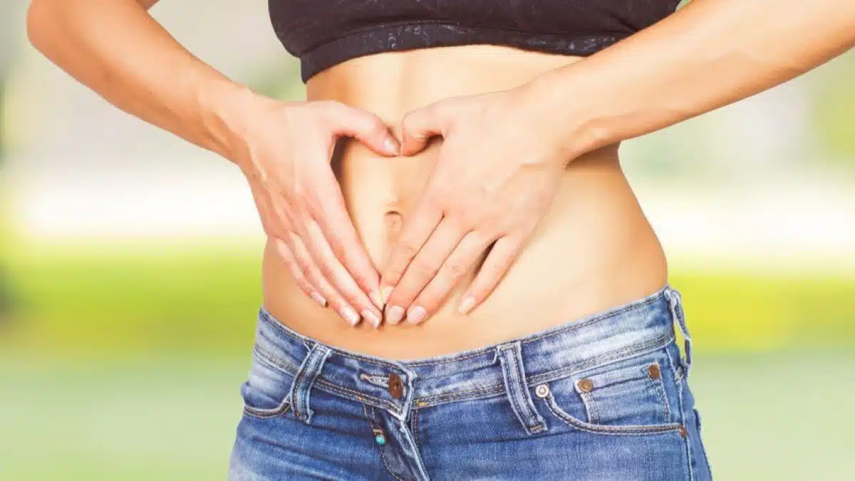 Perdre le bas du ventre : les méthodes les plus efficaces selon une nutritionniste