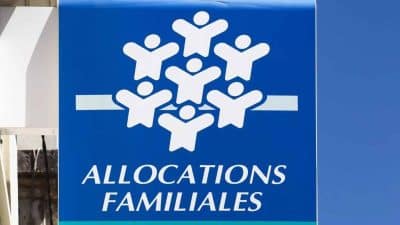 CAF : cette allocation familiale peut atteindre jusqu’à 940 euros suite à la revalorisation du 1er avril